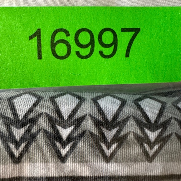 Mens Kolby Relaxed Fit Graphic Print Tank Top L Charcoal Grey Aztec Trees Pocket - Picture 11 of 11